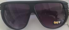 Photograph of Quay sunglasses - flat black