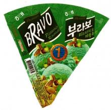 Bravo Pistachio Revolution Ice confectionary - Ice cream - Product label