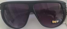 Photograph of Quay sunglasses - flat black