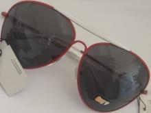 Photograph of Quay sunglasses - red